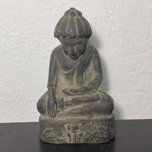 Super Ancient Old Roman Bronze Unique Buddha Sitting Carved Rare Unique Excellent Statue