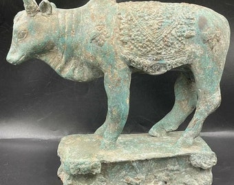 メズメ品質 紀元400～600年頃 古代ローマの青銅製雄牛立像 - Etsy 日本