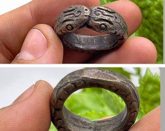 Excellent Vintage Antique Ancient Roman Old Bronze Wonderful Rare Ring With 2 Snakes Circal Ring