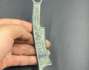 Coltello oggetto in bronzo antico antico unico super antico con iscrizione rara