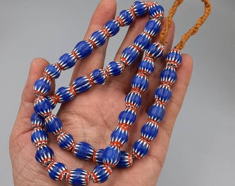1900年代初頭のアンティークベネチアントレードビーズネックレス 