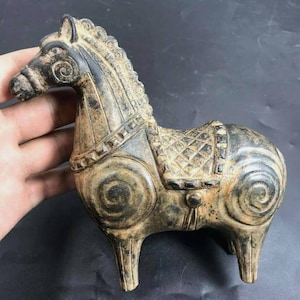 Beautiful Ancient Mesume Quality Antique Roman Old Bronze Unique Standing Horse Statuette