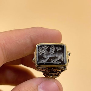 Excellent Ancient Near Eastern Old Black Agate Stone Animal Intaglio Rare Brass Seal Unique Ring