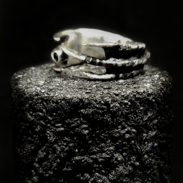 Silver Dragon Claw Ring Set with Blue Sapphire Gemstone , Unisex Silver Ring , Eagle Claw Silver Ring