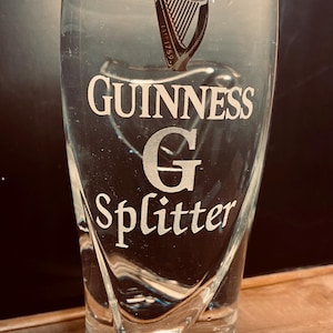 The G Splitter Guinness Beer Glass 20 ounce Split the G Pint