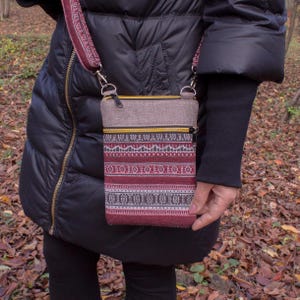 Petit sac à main hippie pour téléphone portable, sac à bandoulière bohème avec tapisserie, mini sac à bandoulière hobo de voyage pour femme, sac de poche avec tapisserie en bandoulière pour festival