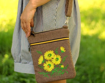 Sac bandoulière brodé fait main : sac jaune pour fête des fleurs