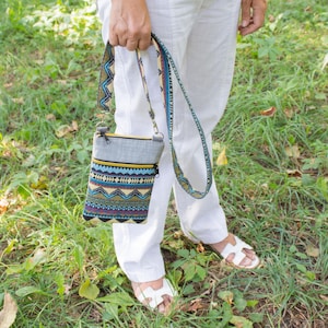 Kleine Umhängetasche, Gobelin Tasche für Frauen, Hippie Handytasche, Boho Festival Schultertasche, Mini Hobo Reisegeschenk