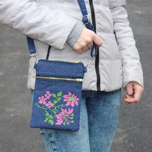 Crossbody Jeanstasche mit Stickerei, Kleine Crossbody bestickte Geldbörse für Frauen