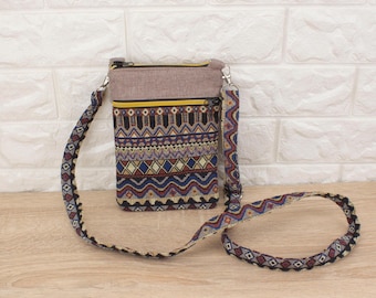 Beige schoudertas met wandtapijt: boho-draagtas met verstelbare riem