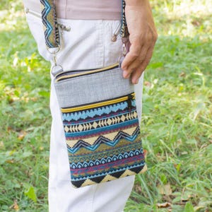 Kleine Hippie Crossbody Tasche für Frauen, Boho Handy Geldbörse, Festival Reise Mini Tasche, Wandteppich Schulter Geldbörse
