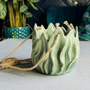 HANGING GLAZED POT | Glazed Clay Pot With Natural Hanging Thread | Stylish Design | Stunning Planter | Earthenware | Botanical Leafy Style bild 1