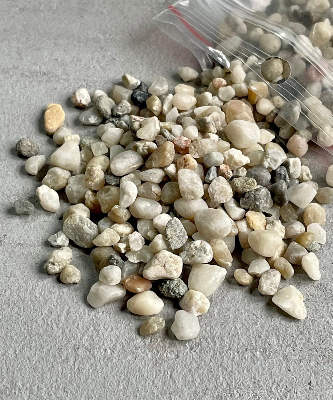 WHITE GREY GRAVEL 3mm-6mm | Terrarium Supplies | Pot Toppers | Drainage ...