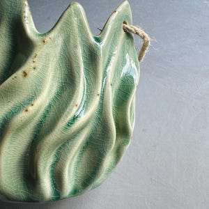 HANGING GLAZED POT | Glazed Clay Pot With Natural Hanging Thread | Stylish Design | Stunning Planter | Earthenware | Botanical Leafy Style bild 9