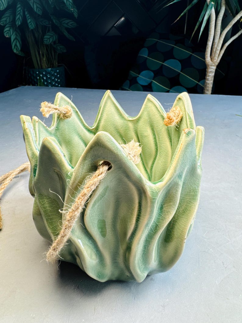 HANGING GLAZED POT | Glazed Clay Pot With Natural Hanging Thread | Stylish Design | Stunning Planter | Earthenware | Botanical Leafy Style bild 4