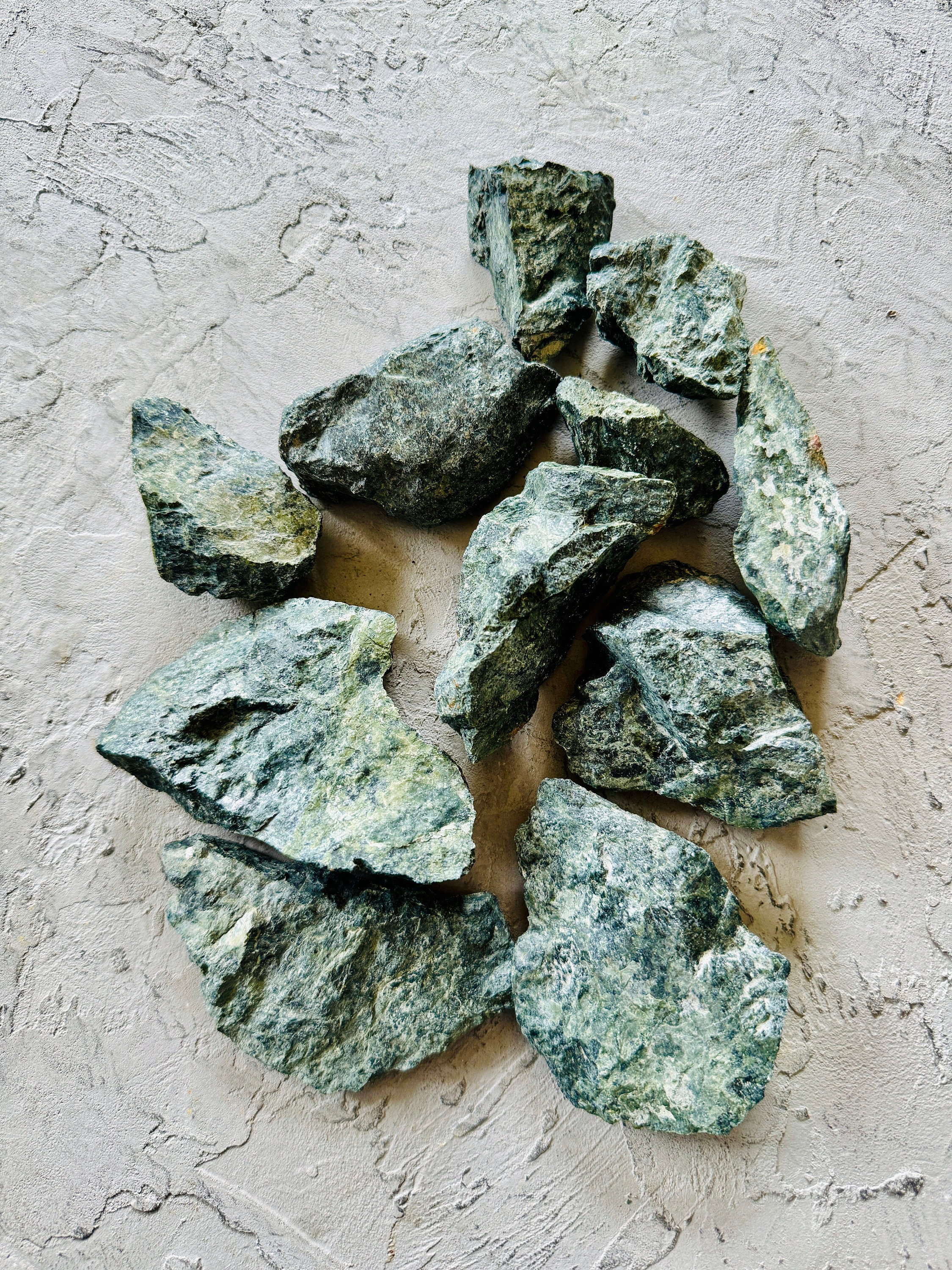 Pretty Rocks Green PREMIUM Forest GREEN Welsh ROCKS | High Quality Green Mini Rocks ...