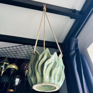 HANGING GLAZED POT | Glazed Clay Pot With Natural Hanging Thread | Stylish Design | Stunning Planter | Earthenware | Botanical Leafy Style bild 6