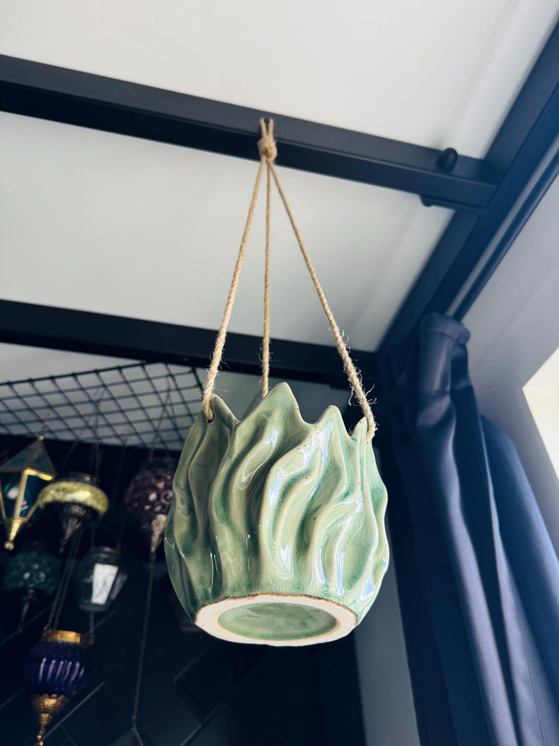 HANGING GLAZED POT | Glazed Clay Pot With Natural Hanging Thread | Stylish Design | Stunning Planter | Earthenware | Botanical Leafy Style bild 6