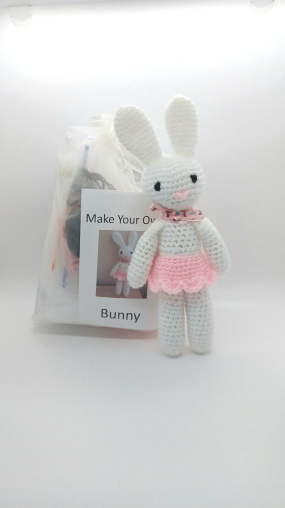 Crochet Kit Bunny, Craft Set for Adults, Amigurumi Set, Crochet Kit Beginner,  Learn to Crochet Set, Christmas Gift, Birthday Gift for Friend 