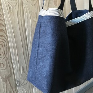 Navy blue wool blend bag ANSES NOIRES with brown scuba reptile suede lining