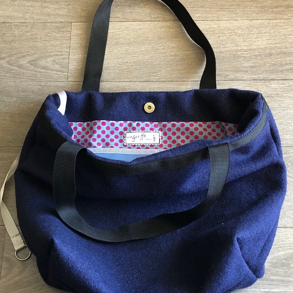 Grand Sac en Laine Bouillie Bleu Marine intérieur imprimé motif petits pois rouge bordeaux fond bleu clair