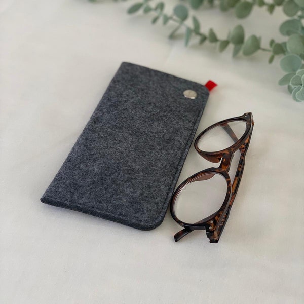 Felt Glasses case, Grey protective case with button