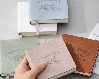 Diario de viaje de bolsillo personalizado, minidiario personalizado, regalo personalizado para viajeros, libreta de bolsillo grabada, regalo vegano, regalo de cumpleaños