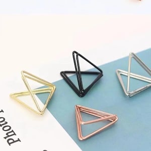 Triangle place card holder, Photo Holder,custom engrave wedding place card Display, gold rosegold table number,stand Place Card Holder