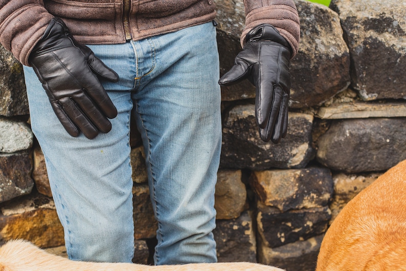 Mens Leather Gloves: Sheepskin Lined Winter Gloves Black image 1