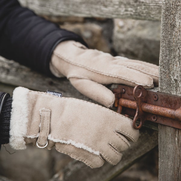 Gants en peau de mouton pour femmes - Détail de boucle en laine - Gants d’hiver pour dames - Nordvek 310-100 - Gants en cuir suédé