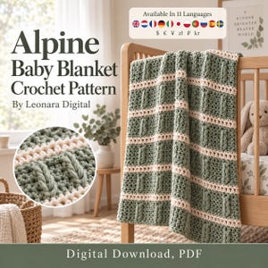Pode incluir: Um padrão de crochê para manta de bebê intitulado Alpine Baby Blanket Crochet Pattern por Leonara Digital. A manta apresenta listras horizontais alternadas de fio verde sálvia e creme com um design de ponto trançado texturizado. Download digital em PDF.