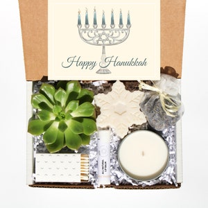 HAPPY HANUKKAH Gift Box, Succulent and Candle Hanukkah Gift, Chanukah Present for Friends and Family,  8 Days of Hanukkah Gift