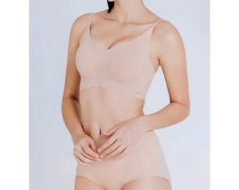 Beige/Nude Ensemble brassière et culotte push-up sans fil et sans couture. Meilleure bralette pour un usage quotidien, un soutien-gorge de sport et de maternité.