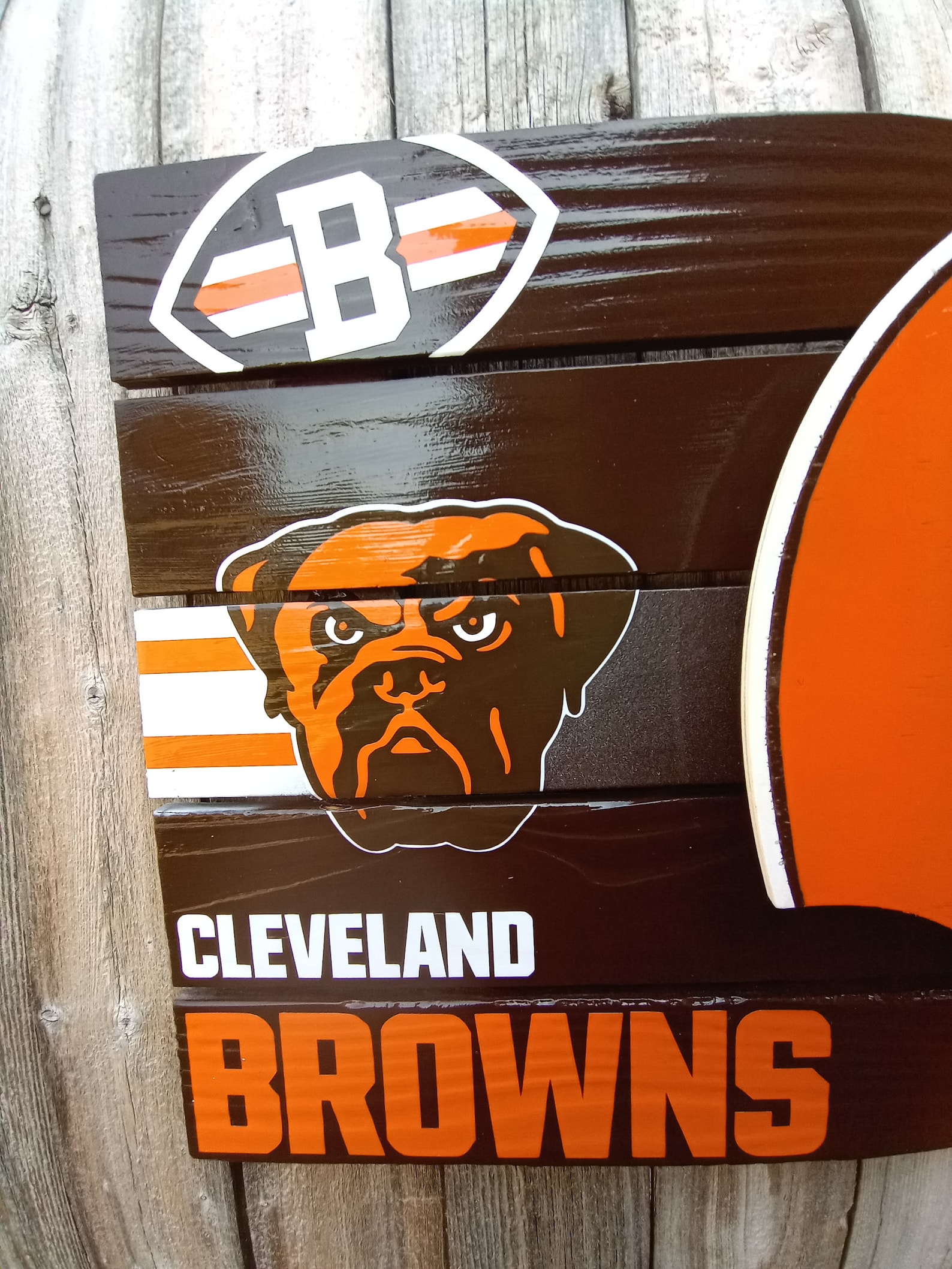 Cleveland Browns Wooden Helmet LED Man Cave sign Wall