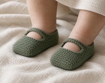 Vintage Baby Bootees Crochet Pattern, Sage Slipper Shoes, Heirloom Babywear (PDF)