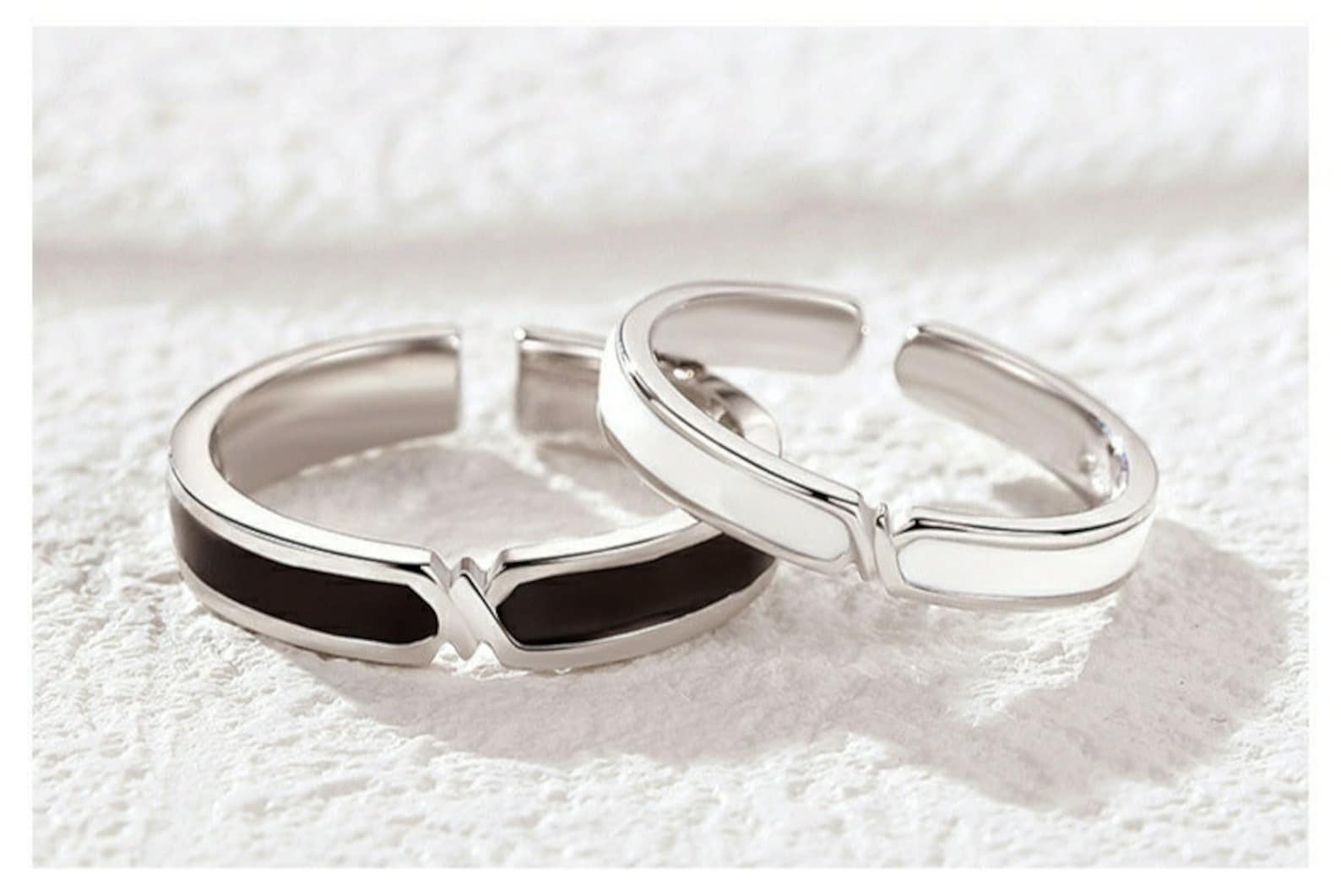 Anillos de pareja de plata en blanco y negro Anillos Etsy