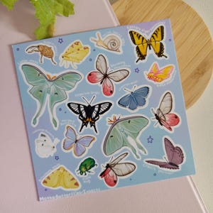 Artblad med malar, fjärilar och ryggradslösa djur 3x3 konsttryck | reptiler | ormkonst | väggkonst present | heminredning | vykort | halvblank