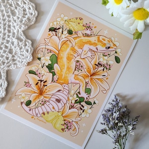 Leopard gecko with lilies blossoms and moths 5×7 art print