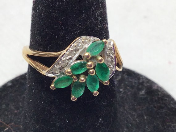 Emerald and Diamond Ring 10 K Yellow Gold Size 6 … - image 1