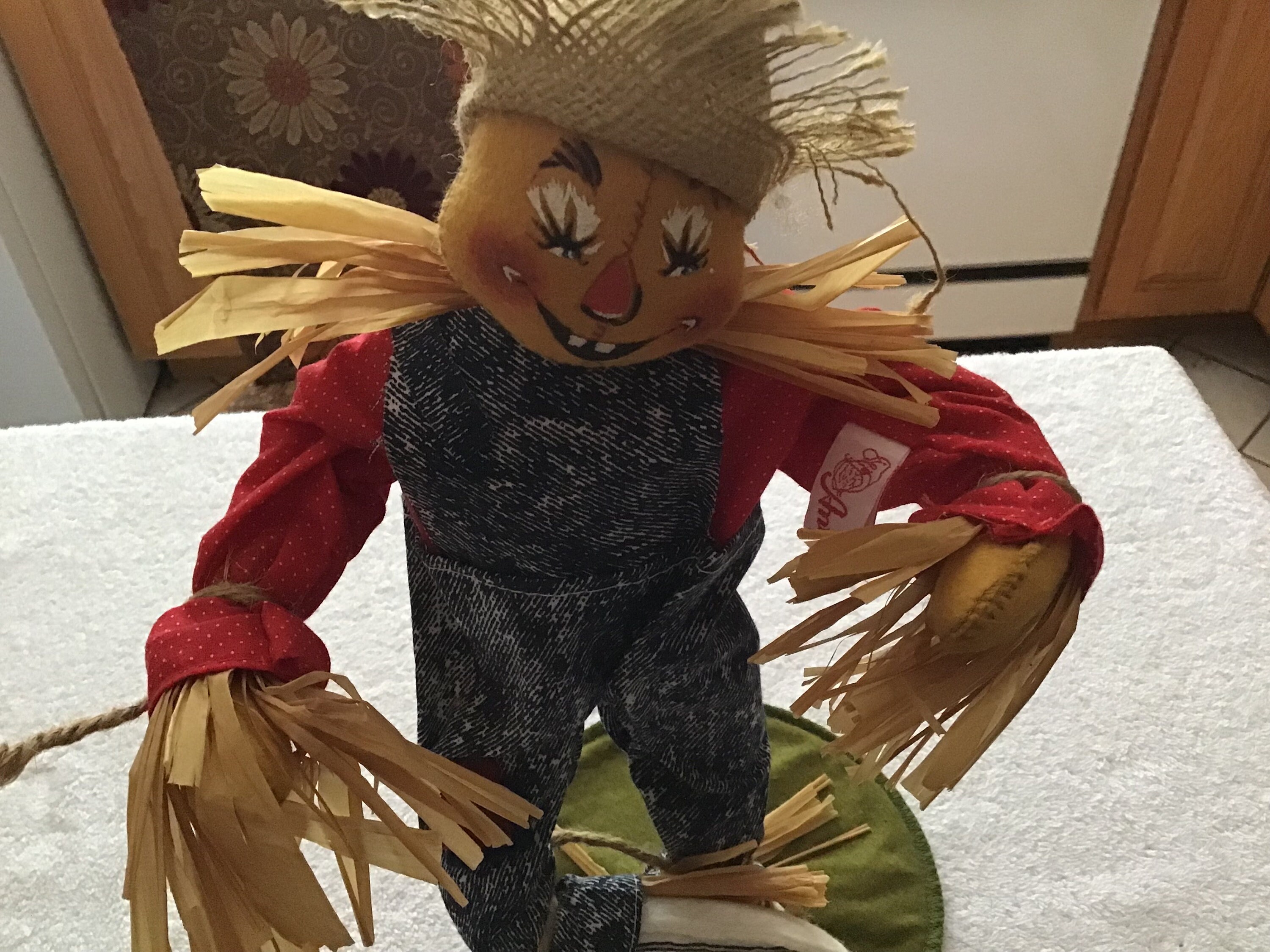 AnnaLee Scarecrow Large Doll 14” tall Handpainted Handmade Posable 1992 Made in Meredith NH Autumn Decor Halloween Fall Decor