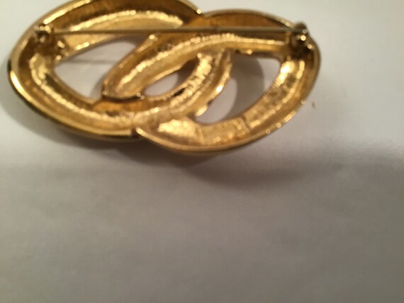 Napier gold tone pin, Vintage, shiny and Matt gold tone finish View 2