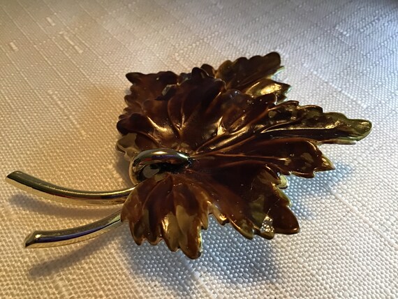VTG Coro Pin, Double Leaves, Enameled Brown Color… - image 3