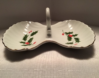 Vintage Christmas Double Sided Clamshell Porcelain Nut Dish/candy