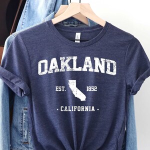 Oakland Shirt,Oakland Sweatshirt, Oakland Sweater, Retro Sweatshirt, Vintage Sweater, Oakland shirt, Oakland Sweatshirt, Oakland Apparel