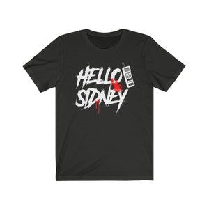 K&ouml;nnte beinhalten: Schwarzes T-Shirt mit einer wei&szlig;en Grafik eines Telefons mit Blutspritzern und dem Text "HELLO SIDNEY".
