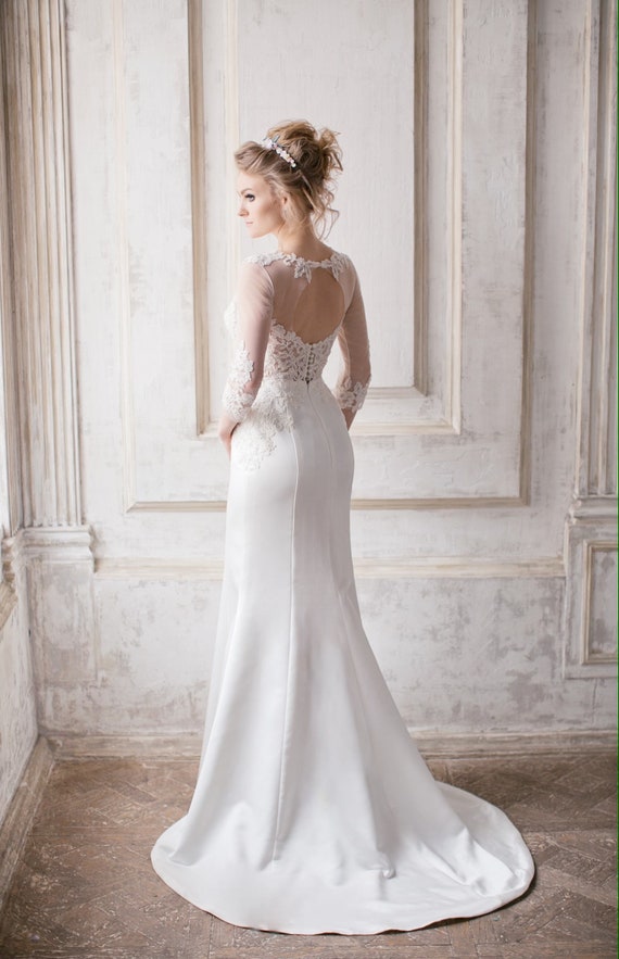chinese dress ladies Sexy Strapless Champagne Mermaid Wedding Dresses Ivory Lace Appliques