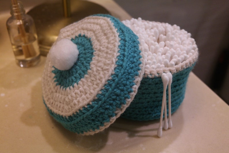 Crochet basket storage holder