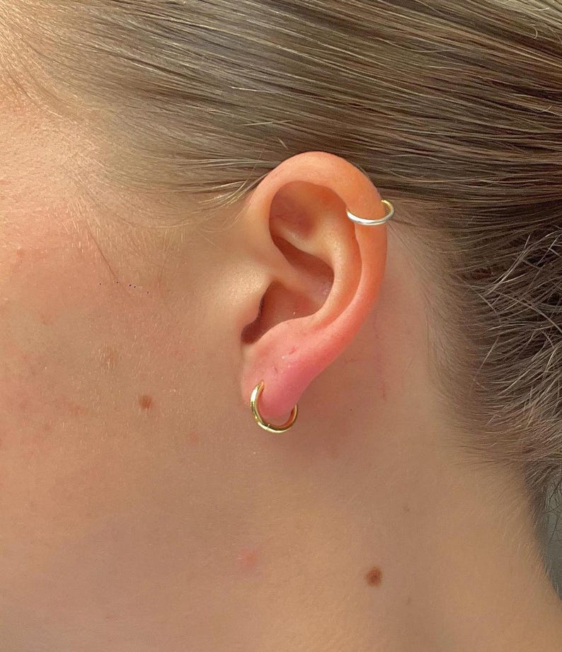 Créoles fines en or 18 ct - 100 % imperméables et résistantes à l'usure - disponibles en 3 tailles - parfaites pour offrir image 7