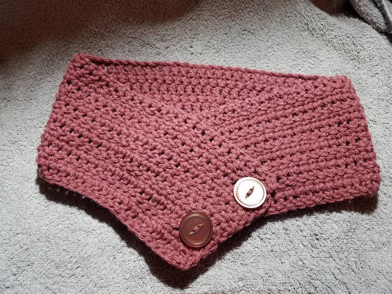 Women/'s Crocheted Winter Set