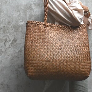 Übergroße Tragetasche- Riesentasche- große Basttasche- Strandtasche- extra große Boho-Tasche- Einkaufstasche- lässige große Strohtasche gratis Muschel-Schlüsselanhänger